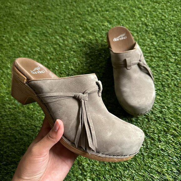 DANSKO taupe grey leather clogs - Picture 2 of 6
